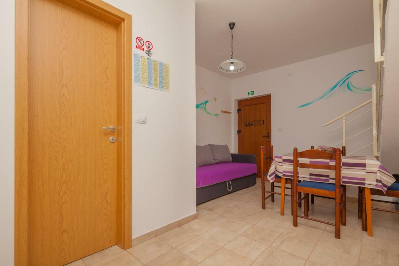 Miramare Apartment Pomer Exterior photo